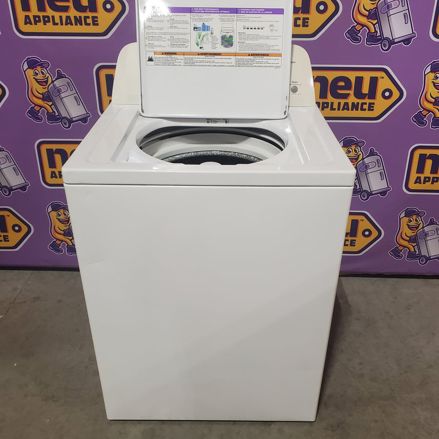 Roper 3-cu ft Agitator Top-Load Washer in White RTW4640YQ - Certified Refurbished and Roper 6.7-cu ft Vented Electric Dryer in White RED3005TW - Scratch & Dent (Minor)