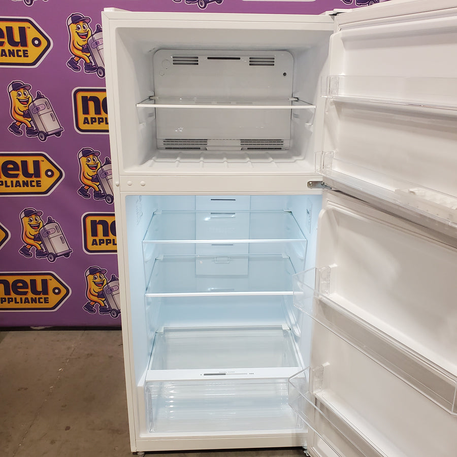 Vissani 14.2 cu. ft. Top Freezer Refrigerator in White, Garage Ready MDTF14WH5 - Scratch & Dent (Minor)