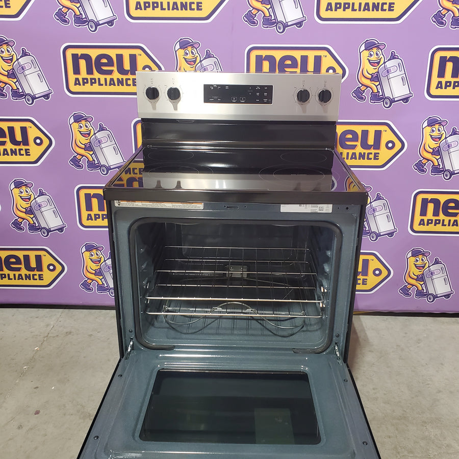 Whirlpool Stainless Steel Electric 30 Inch Range with No Preheat Mode WFES3030RS - Scratch & Dent (Minor)