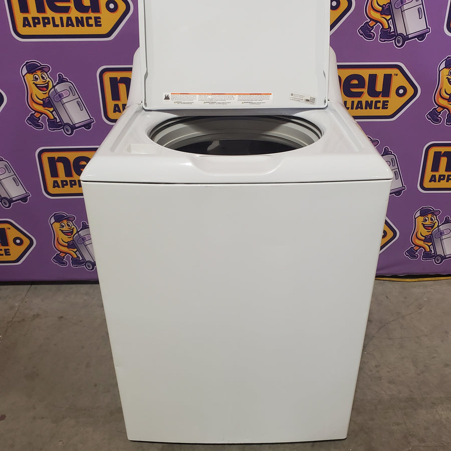 GE® 4.5 cu. ft. Capacity Washer with Stainless Steel Basket in White GTW465ASNWW - Certified Refurbished and GE White Electric 7.2 Cu. Ft. Dryer with Aluminized Alloy Drum GTD42EASJWW - Certified Refurbished