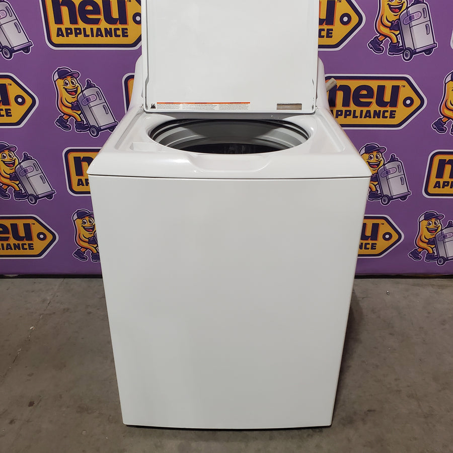 GE White Top Load 4.4 Cu. Ft. Washer with Stainless Steel Basket GTW490ACJWS - Certified Refurbished and GE White Electric 7.2 Cu. Ft. Dryer with Aluminized Alloy Drum GTD45EASJWS - Certified Refurbished