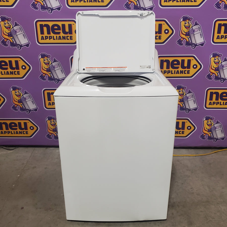 GE® 4.5 cu. ft. Capacity Washer with Stainless Steel Basket in White GTW465ASNWW - Certified Refurbished