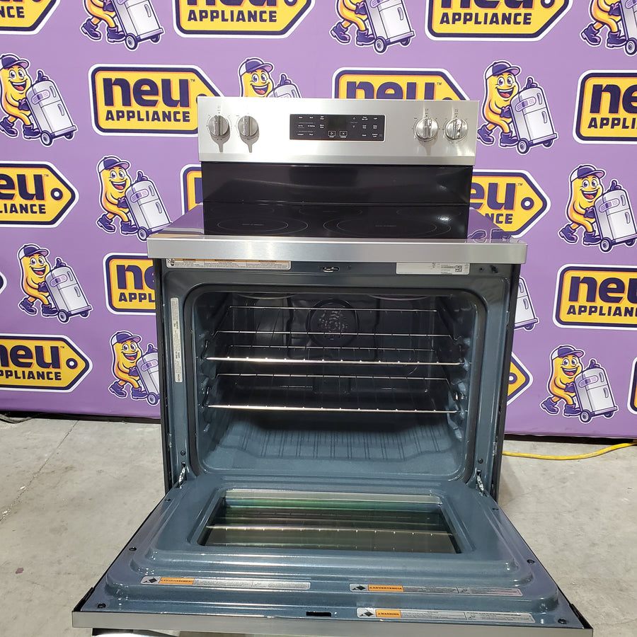 Whirlpool Energy Star Electric Range with Air Cooking Technology, No Preheat Air Fry, Air Baking and Self Clean WFES5030RZ - Scratch & Dent (Minor)