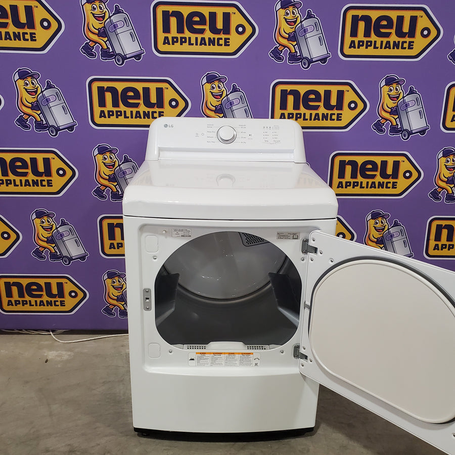 LG 7.3-cu ft Vented Gas Dryer in White  DLG7101W - Scratch & Dent (Minor)