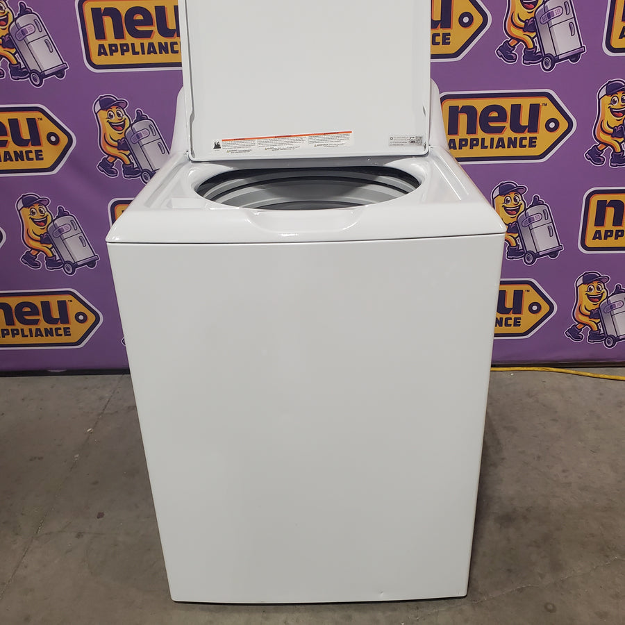 Hotpoint® 4.0 cu. ft. Capacity Washer with Cold Plus and Water Level Control HTW265ASWWW - Scratch & Dent (Moderate) and Hotpoint 6.2 cu. ft. Capacity Electric Dryer with Up To 120 ft. Venting and Shallow Depth HTX26EASWWW - Scratch & Dent (Moderate)