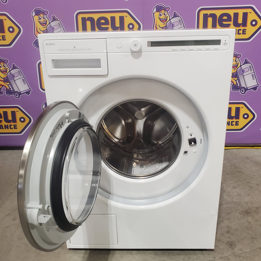 ASKO 24" Stackable Wide ASKO Premium Steel Seal Washing Machine with Quattro Construction and Active Drum W2084W - Scratch & Dent (Minor)
