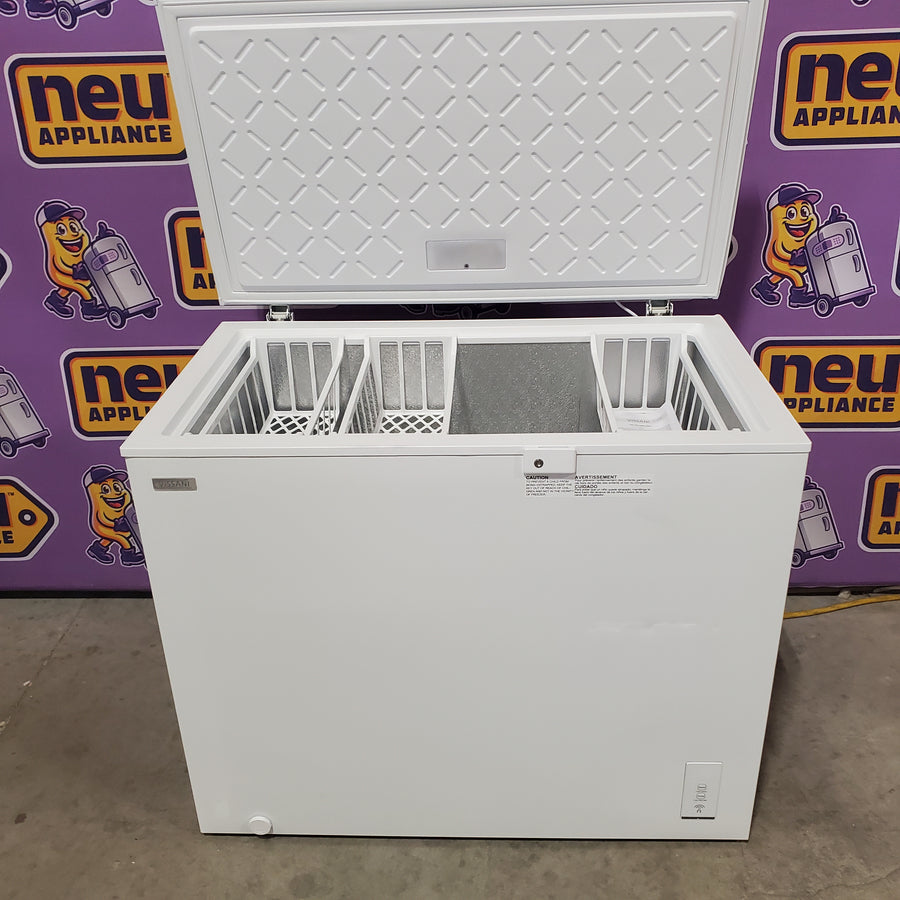 Vissani 8.8 cu. ft. Manual Defrost Convertible Garage Ready Chest Freezer in White, Powered by Hubspace MDCF9WH - Scratch & Dent (Minor)