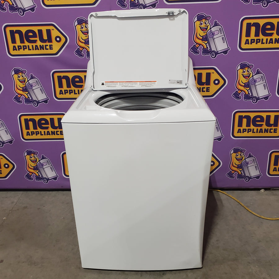 Hotpoint® 4.0 cu. ft. Capacity Washer with Cold Plus and Water Level Control HTW265ASWWW - Scratch & Dent (Moderate) and Hotpoint 6.2 cu. ft. Capacity Electric Dryer with Up To 120 ft. Venting and Shallow Depth HTX26EASWWW - Open Box