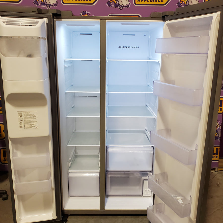 Samsung 27.4-cu ft Side-by-Side Refrigerator with Ice Maker in Fingerprint Resistant Stainless Steel RS27T5200SR - Scratch & Dent (Moderate)
