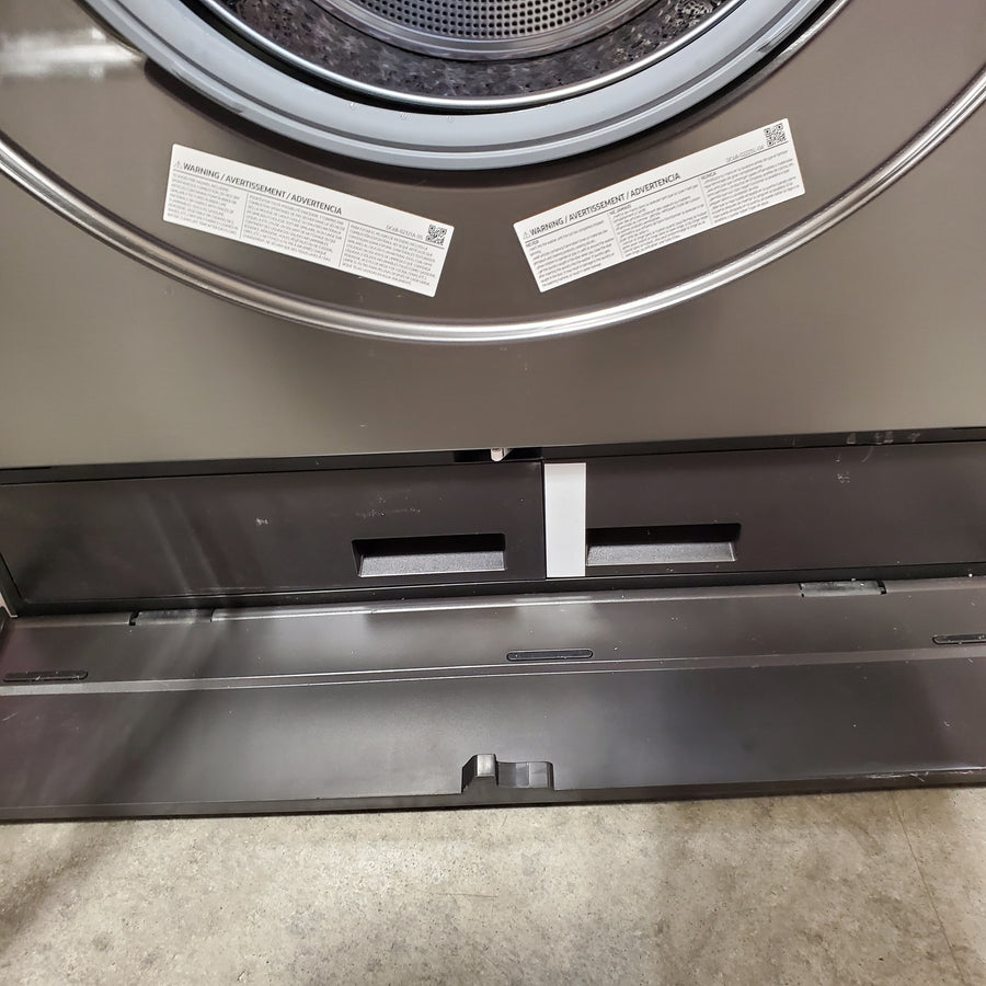 Samsung Dark Steel Bespoke 5.3 cu. ft. Ultra Capacity All-In-One Washer Dryer Combo with Super Speed and Ventless Heat Pump 22142792 - WD53DBA900HZ - Scratch & Dent (Moderate)