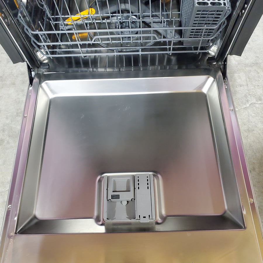 LG 24 Inch Smart FlushFit™ Top Control Dishwasher with 1-Hour Wash & Dry, QuadWash® Pro, and Dynamic Heat Dry™ w/AutoVent Dry™ LDNTM545S - Open Box