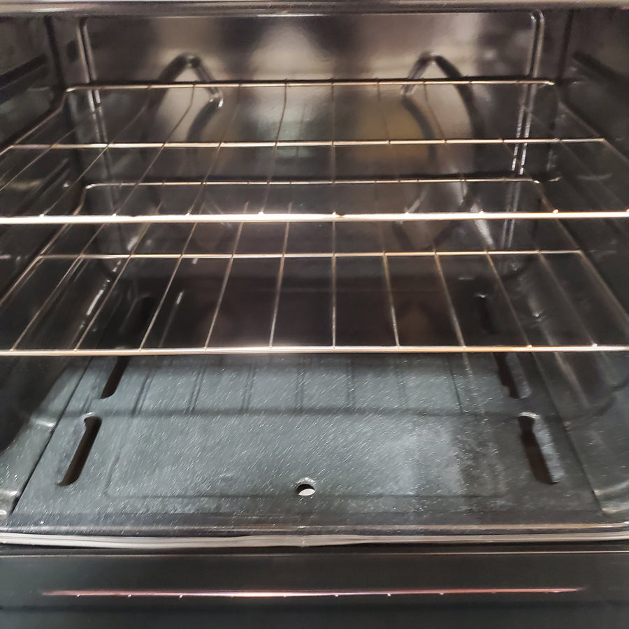 Whirlpool 5.1 Cu. Ft. Freestanding Gas Range with Edge to Edge Cooktop WFG505M0MS - Certified Refurbished