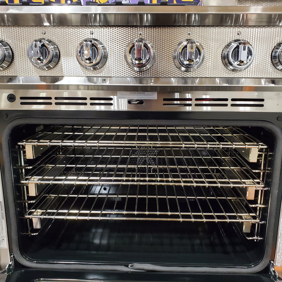Hestan Dual Fuel Range with 4 Burners, 12 Inch Griddle, MarquiseDisplay™, PureVection™, CircuFlame™, Continuous Grates and 5.8 cu. ft. Oven Cavity KRD364GDNG - Scratch & Dent (Minor)