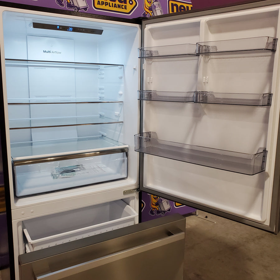 Hisense PureSpace 17.2-cu ft Counter-Depth 32-in Wide Bottom-Freezer Refrigerator in Fingerprint Resistant Stainless Steel 22321471 - HRB171N6ABE - Scratch & Dent (Moderate)