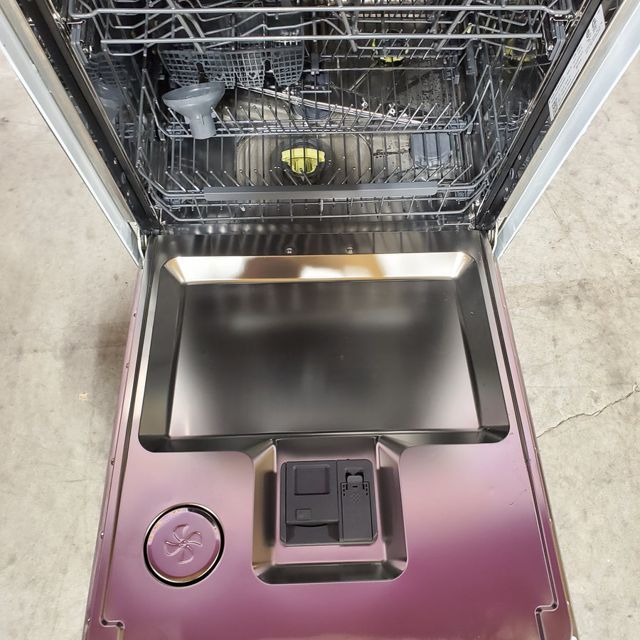 Asko 40 Series 24" Stainless Steel Dishwasher with Pocket Handle and 9 Spray Wash System 11113100 - DBI564ISSOF - Scratch & Dent (Minor)