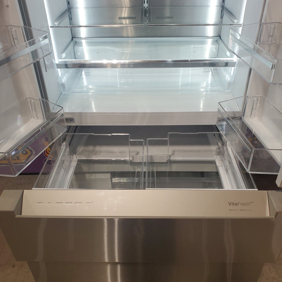 Bosch 800 Series 21 cu. ft. Smart Counter Depth 4-Door French Door Recessed Handle Refrigerator Stainless Steel, Ice and Water B36CL80ENS - Scratch & Dent (Moderate)