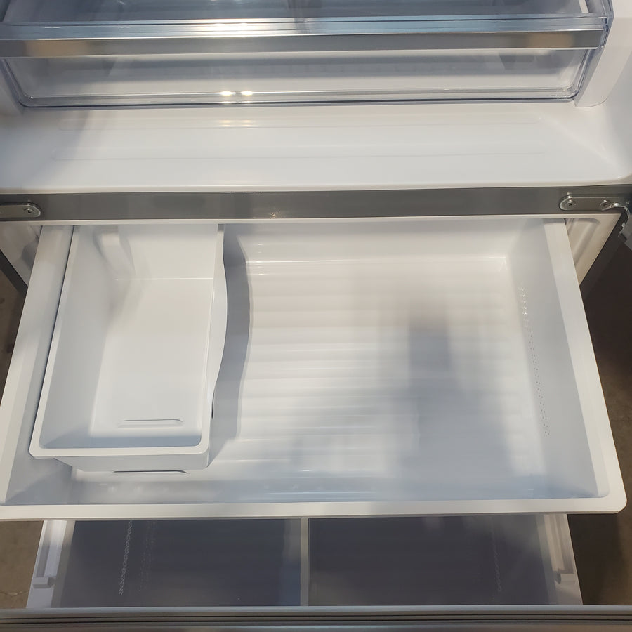 Hisense 26.6 cu. ft. French Door Refrigerator in Fingerprint Resistant Stainless Steel HRF266N6CSE1 - Scratch & Dent (Minor)