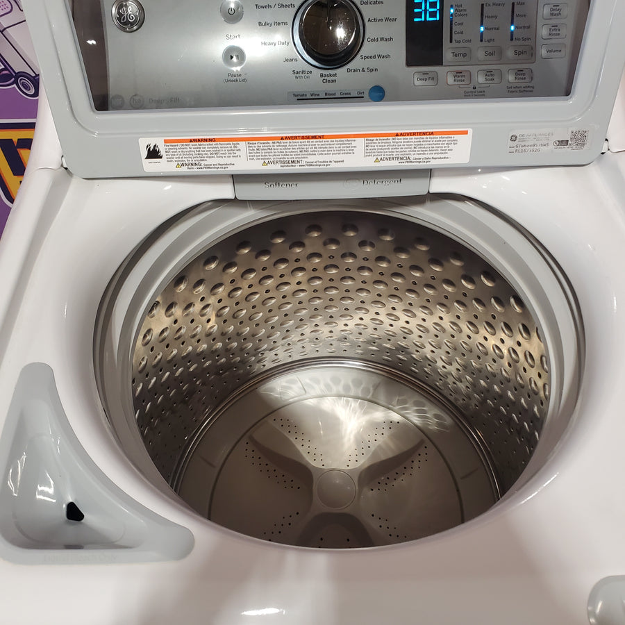 GE® 4.6 cu. ft. Capacity Washer with Stainless Steel Basket GTW680BSJWS - Certified Refurbished and GE® ENERGY STAR® 7.4 cu. ft. Capacity Aluminized Alloy Drum Electric Dryer with Sensor Dry GTD65EBSJWS - Certified Refurbished