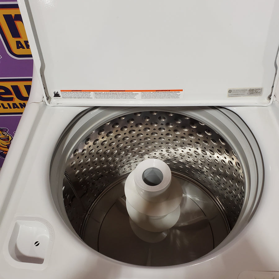GE White Top Load 4.2 Cu. Ft. Washer with Stainless Steel Basket and Dual Action Agitator GTW460ASJWW - Certified Refurbished