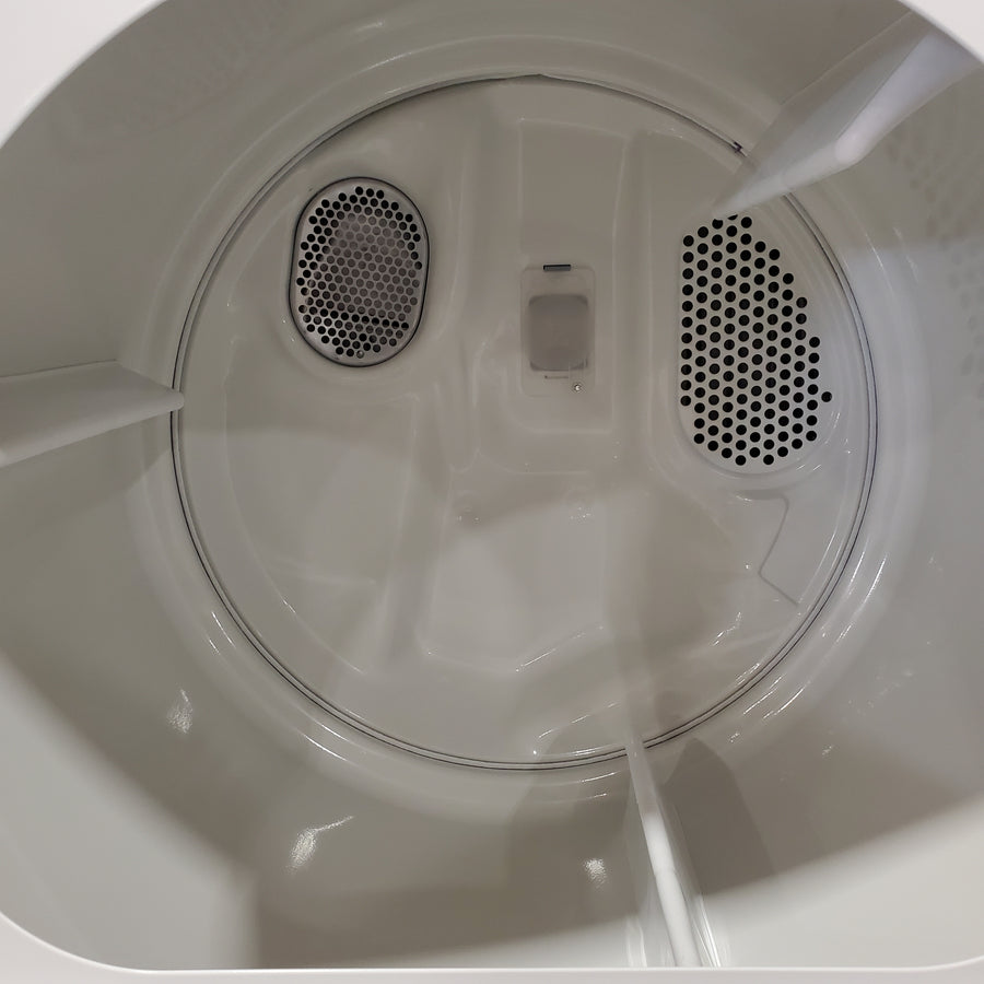 Maytag 4.2 Cu. Ft. Capacity Top Load Washer in White MTW4205SW - Scratch & Dent (Minor) and MayTag 7.0 cu. ft. Top Load Electric Wrinkle Prevent Dryer 16266 - MED4500MW - Scratch & Dent (Minor)
