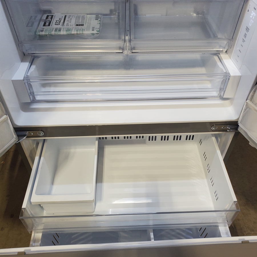 LG 27 cu. ft. Smart Counter-Depth MAX™ French Door Refrigerator with Linear Cooling™ and Internal Water Dispenser LRFLC2706S - Scratch & Dent (Minor)