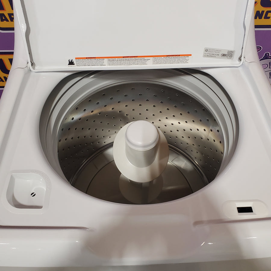 GE 3.8 cu. ft. Capacity Top Load Washer in White GTW220ACKWW - Certified Refurbished