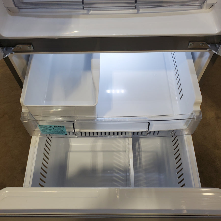 LG 22 cu. ft. 30" Wide French Door Refrigerator with Water Dispenser in Stainless Steel LFDS22520S - Open Box