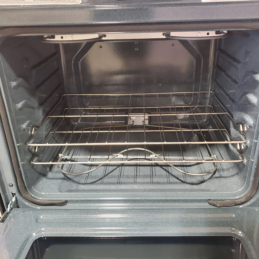 Whirlpool Stainless Steel Electric 30 Inch Range with No Preheat Mode WFES3030RS - Scratch & Dent (Minor)