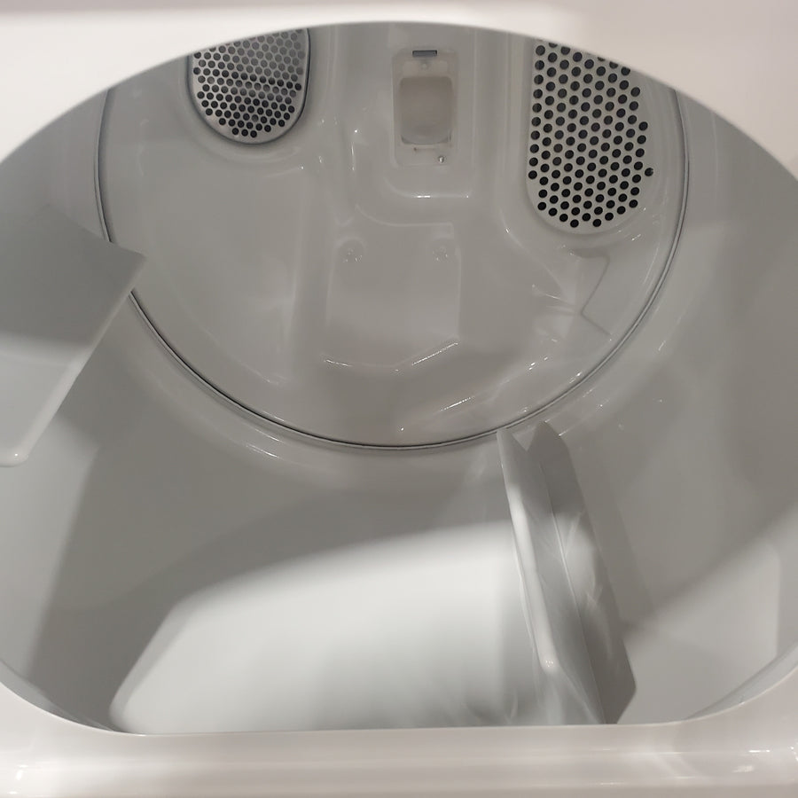 Maytag 4.2 Cu. Ft. Capacity Top Load Washer in White MTW4205SW - Open Box and MayTag 7.0 cu. ft. Top Load Electric Wrinkle Prevent Dryer MED4500MW - Scratch & Dent (Minor)