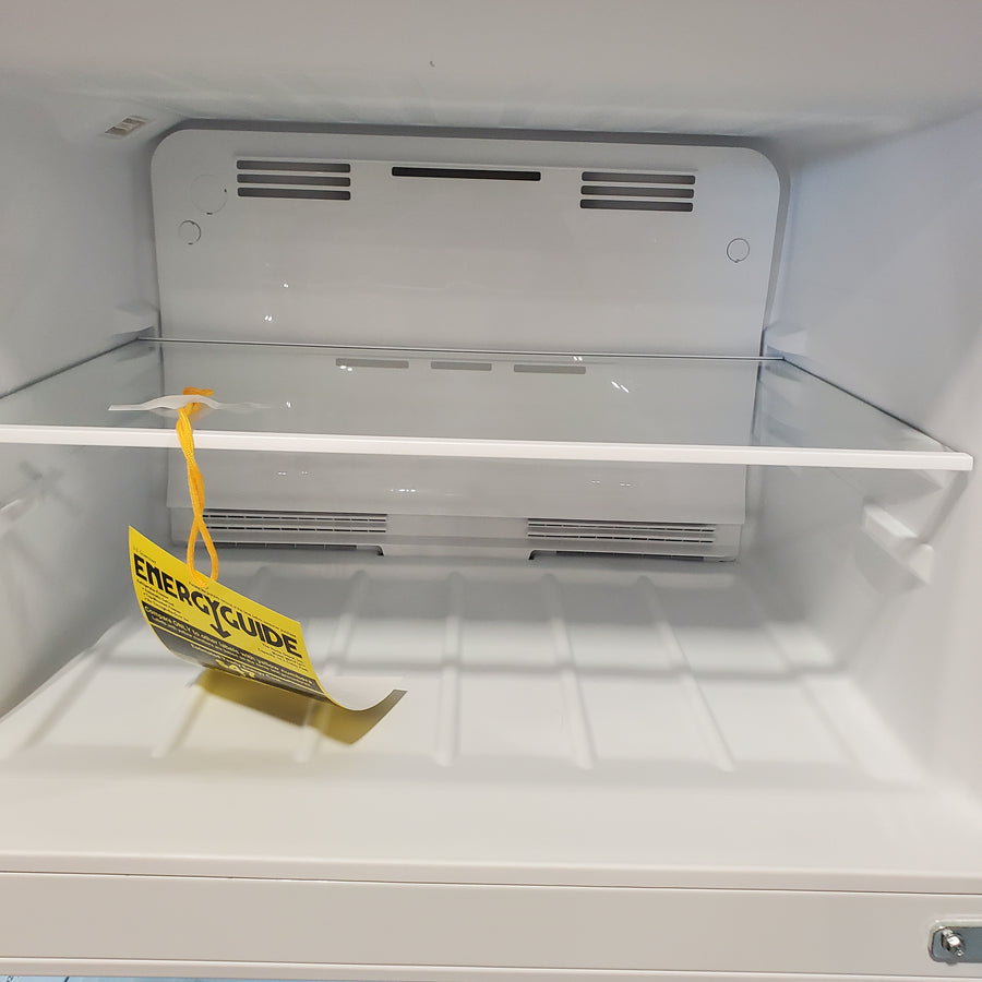 Vissani 14.2 cu. ft. Top Freezer Refrigerator in White, Garage Ready MDTF14WH5 - Scratch & Dent (Minor)