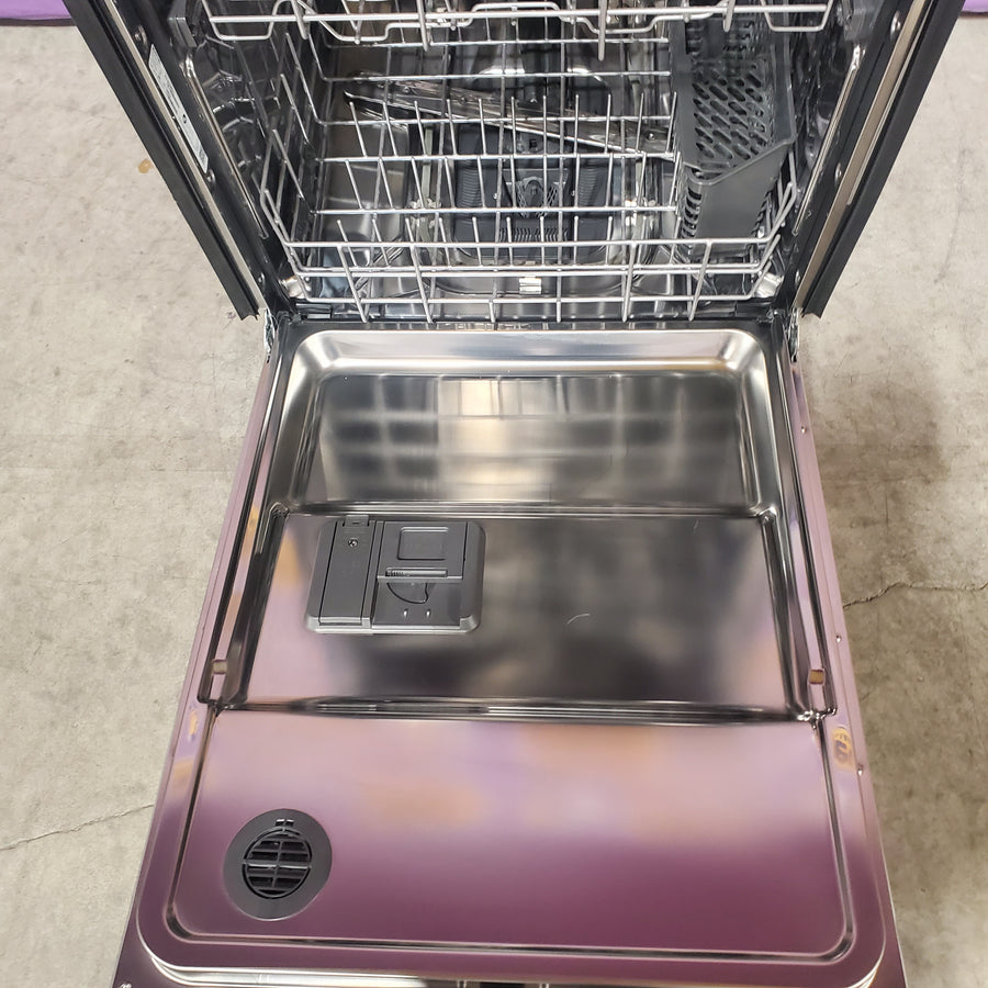 Maytag Front Control Dishwasher with Dual Power Filtration and PowerBlast® Cycle 22421758 - MDB4949SKZ - Open Box