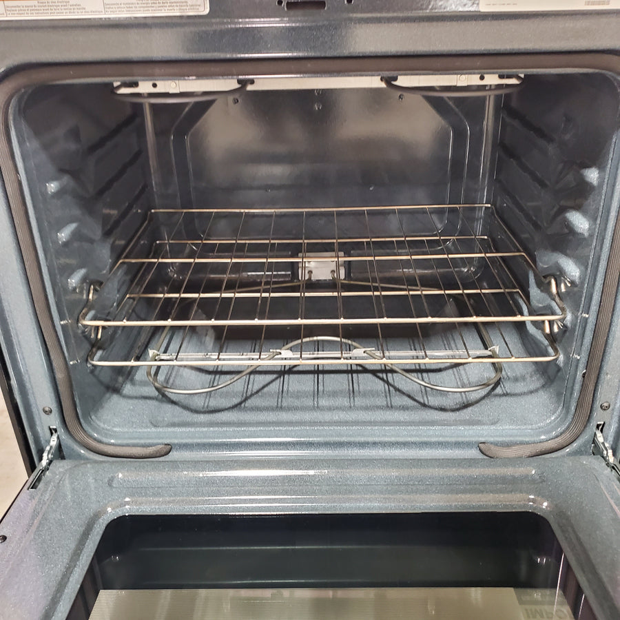 Whirlpool Stainless Steel Electric 30 Inch Range with No Preheat Mode WFES3030RS - Scratch & Dent (Minor)