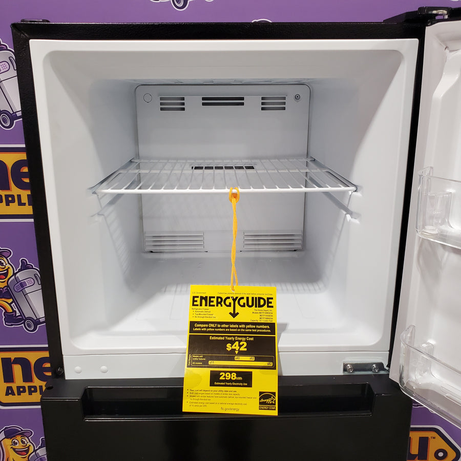 Vissani Black Top Freezer 10.1 Cu. Ft. Refrigerator with No Frost Design MDTF10BKES4 - Scratch and Dent (Moderate)
