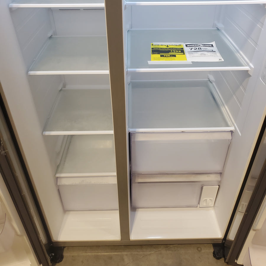 Samsung 27.4-cu ft Side-by-Side Refrigerator with Ice Maker in Fingerprint Resistant Stainless Steel RS27T5200SR - Scratch & Dent (Minor)