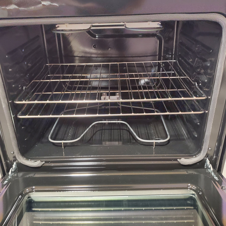 GE Stainless Steel Free-Standing Electric Range with Crisp Mode GRF500PVSS - Scratch & Dent (Minor)