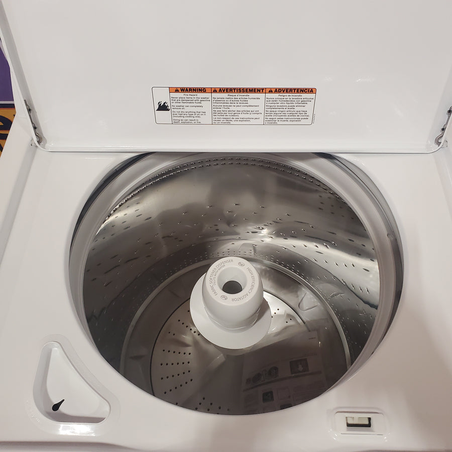 Maytag Top Load 3.8 cu. ft. Washer with Deep Fill and Quick Wash Cycle MVW4005SW - Open Box and Maytag Top Load Electric Wrinkle Prevent 7.0 cu. ft. Dryer with Auto Dry MED4005SW - Scratch & Dent (Moderate)