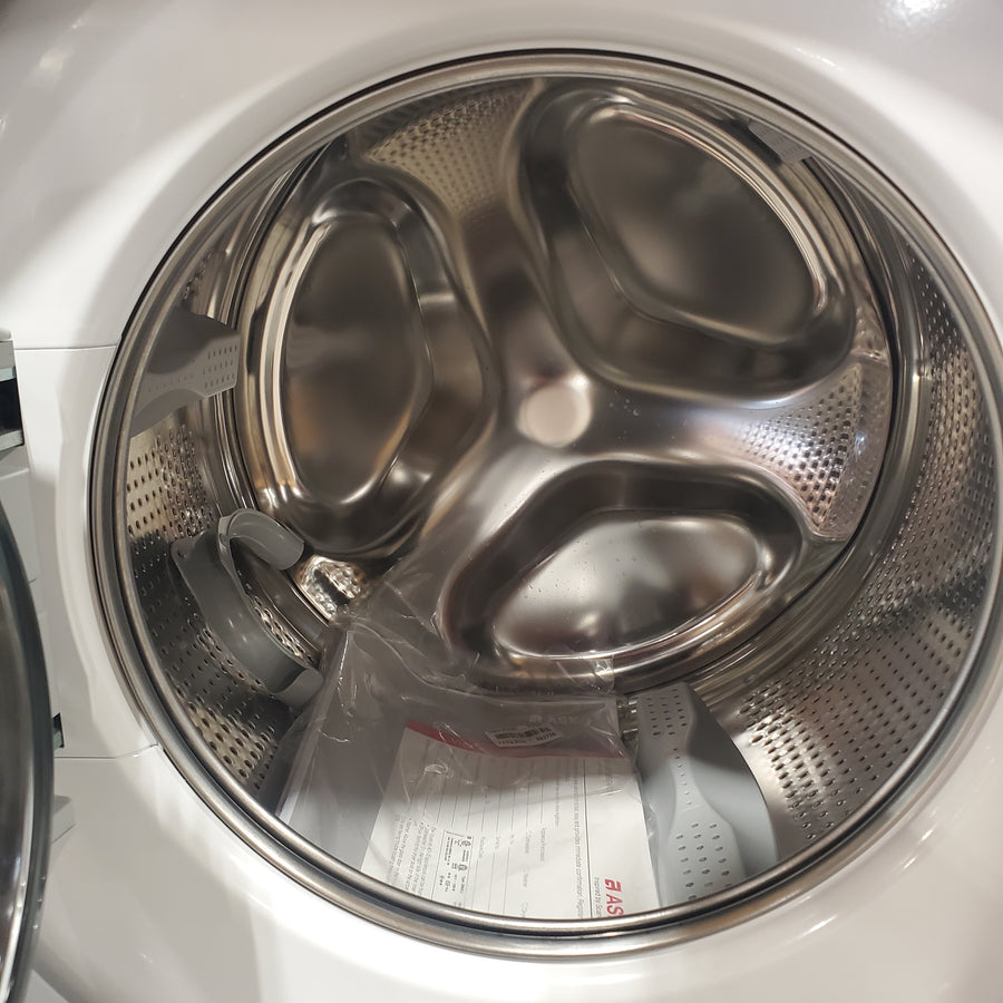 ASKO 24" Stackable Wide ASKO Premium Steel Seal Washing Machine with Quattro Construction and Active Drum W2084W - Scratch & Dent (Moderate)