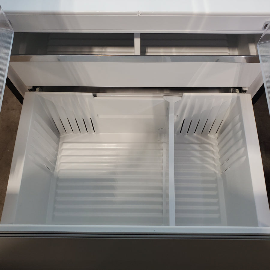 Bosch Fastest Ice Maker Standard-Depth 300 Series 26-cu ft 3-Door Smart Compatible French Door Refrigerator with Ice Maker with Water and Ice Dispenser in Stainless Steel B36FD31ENS - Scratch & Dent (Minor)