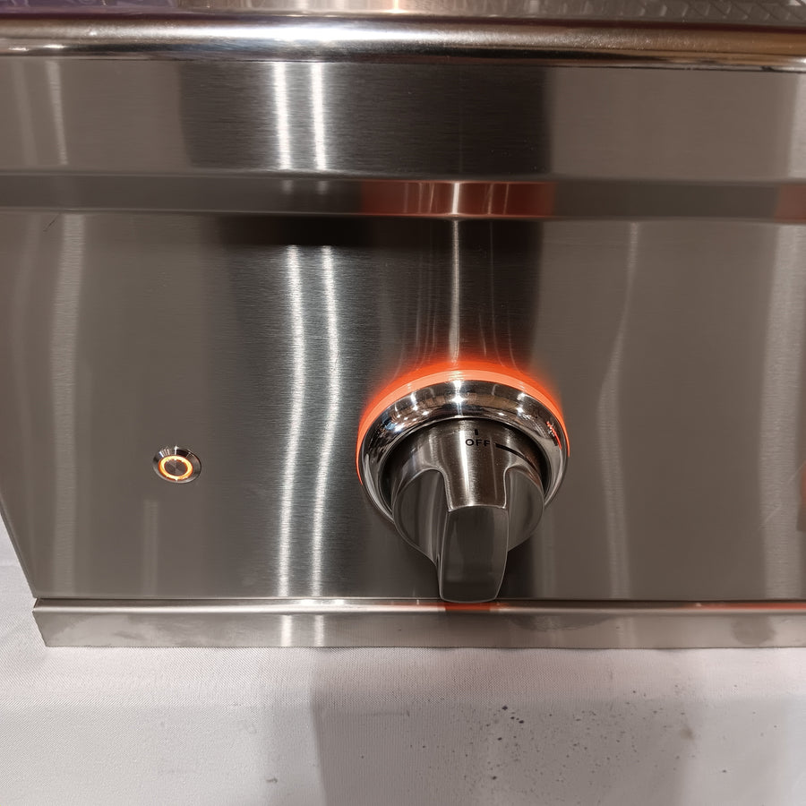 Coyote 36 Inch Built-In Grill with 3 Infinity Burners™, RapidSear™ Infrared Burner, 875 sq. in. Cooking Surface, Interior Grill Lighting, LED Illuminated Knobs, and Integrated Wind Guard C2SL36NG - Scratch & Dent (Minor)