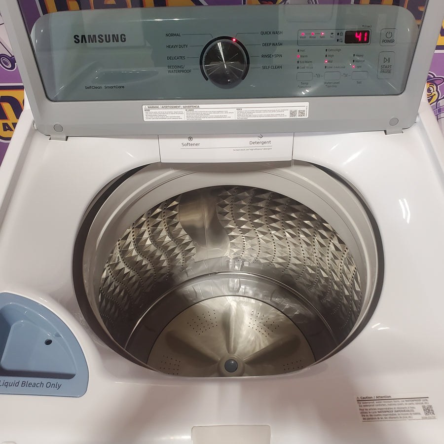 Samsung 4.5 cu. ft. Top Load Washer with Vibration Reduction Technology+ in White WA45T3200AW - Certified Refurbished and Samsung 7.2 cu. ft. Electric Dryer with Sensor Dry in White DVE45T3200W - Scratch & Dent (Minor)
