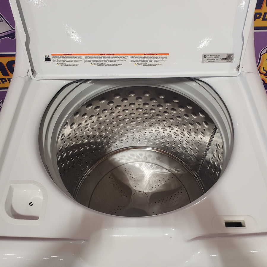 GE 4.6 cu. ft. High-Efficiency White Top Load Washer with Infusor, ENERGY STAR GTW500ASNWS - Certified Refurbished