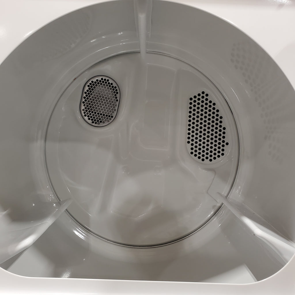 Whirlpool White Electric Extra Large 7.0 Cu. Ft. Dryer with Wrinkle Shield 22121517 - WED4815EW - Scratch & Dent (Minor)