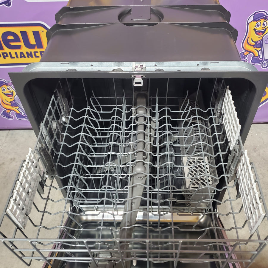 Whirlpool Built In Dishwasher with 55 dBA in Fingerprint Resistant Stainless Steel WDP540HAMZ - Scratch & Dent (Moderate)