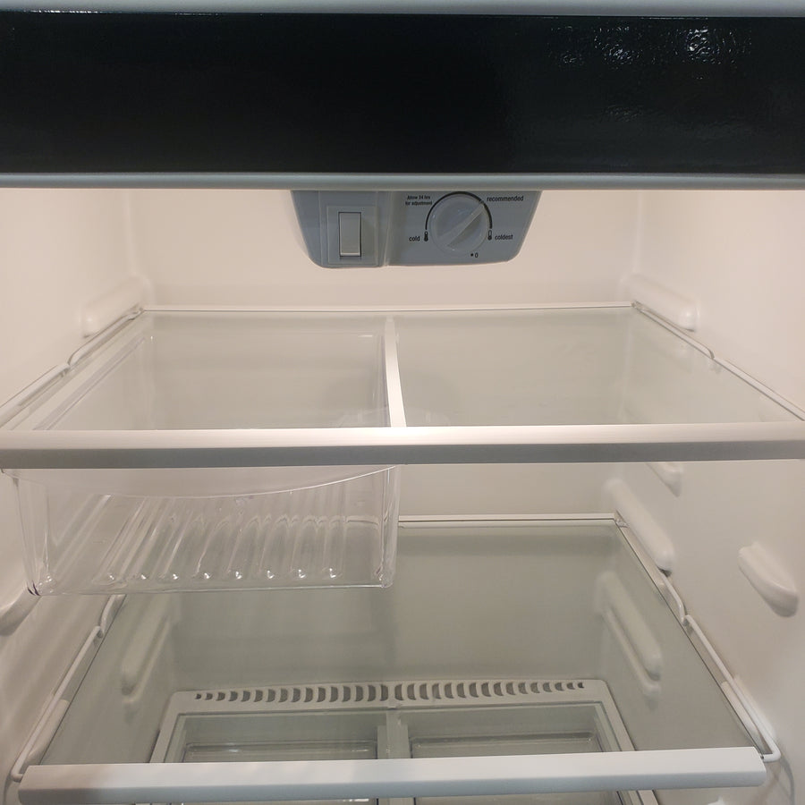 Frigidaire 20.4-cu ft Standard-Depth 30-in Wide Top-Freezer Refrigerator in EasyCare Stainless Steel LFTR2021TF - Scratch & Dent (Minor)