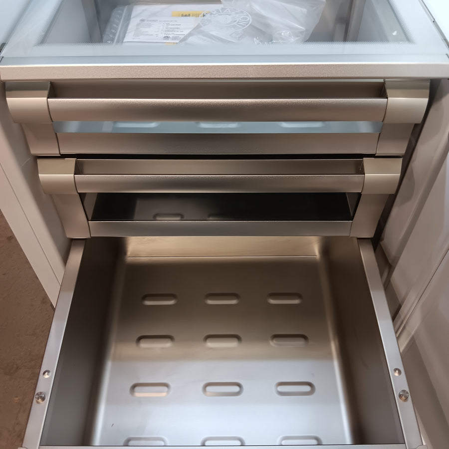 Bertazzoni 30 in. Wide 17.4 cu ft Built-in Refrigerator Column with interior TFT Touch & Scroll interface in Stainless Steel REF30RCPIXR - Open Box