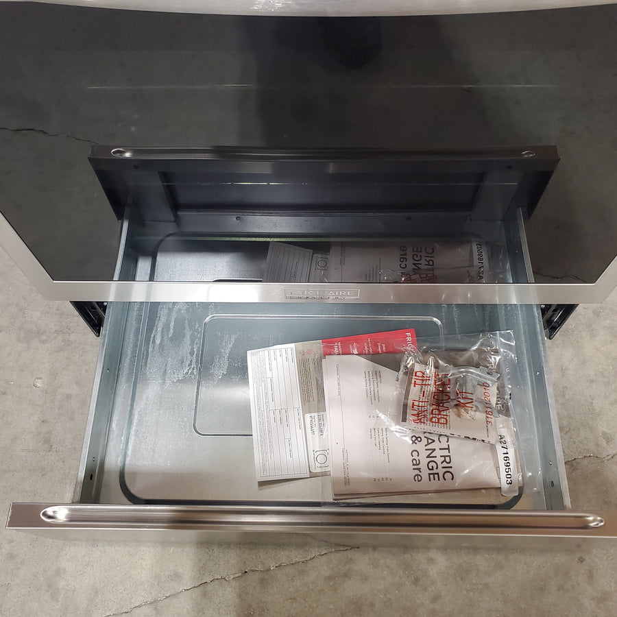 Frigidaire Stainless Steel Gallery 30" Electric Glass top Range with No Preheat + Air Fry GCRE3060BF - Open Box
