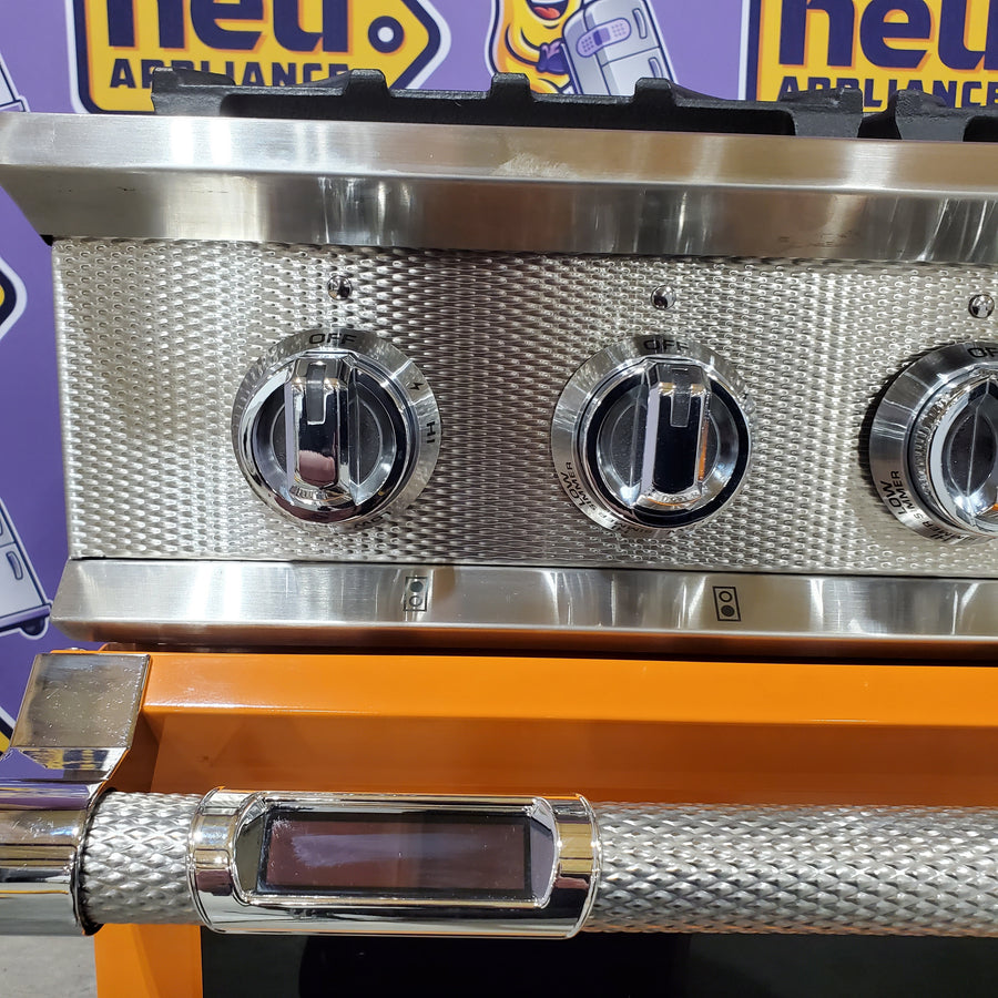Hestan Dual Fuel Range with 4 Burners, 12 Inch Griddle, MarquiseDisplay™, PureVection™, CircuFlame™, Continuous Grates and 5.8 cu. ft. Oven Cavity KRD364GDNG - Scratch & Dent (Minor)