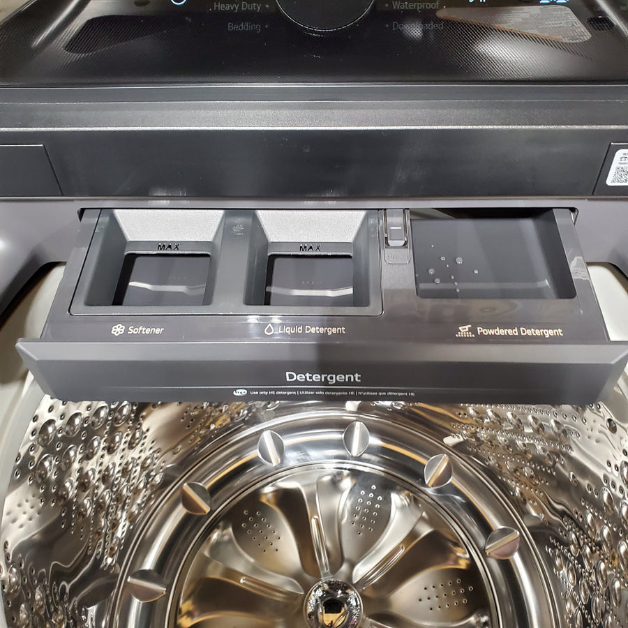 LG Impeller Extra Large 5.5-cu ft Top-Load Washer in Matte Black WT8400CB - Scratch & Dent (Minor)