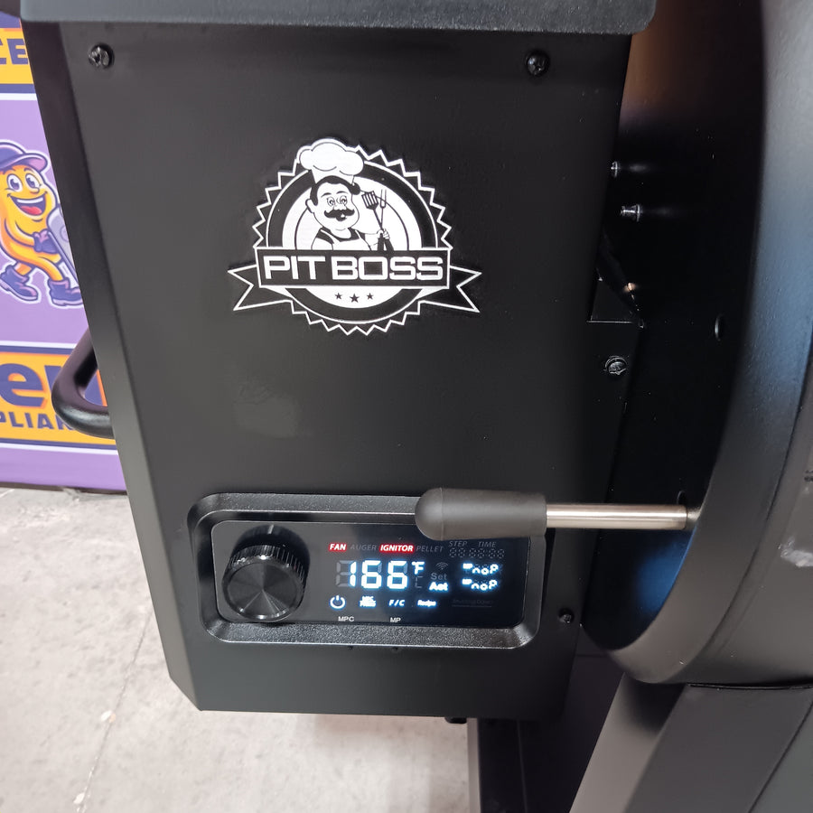 Pit Boss 700 DX Series 740-Sq. in Black Pellet Grill 22321478 - PB700DX - Certified Refurbished