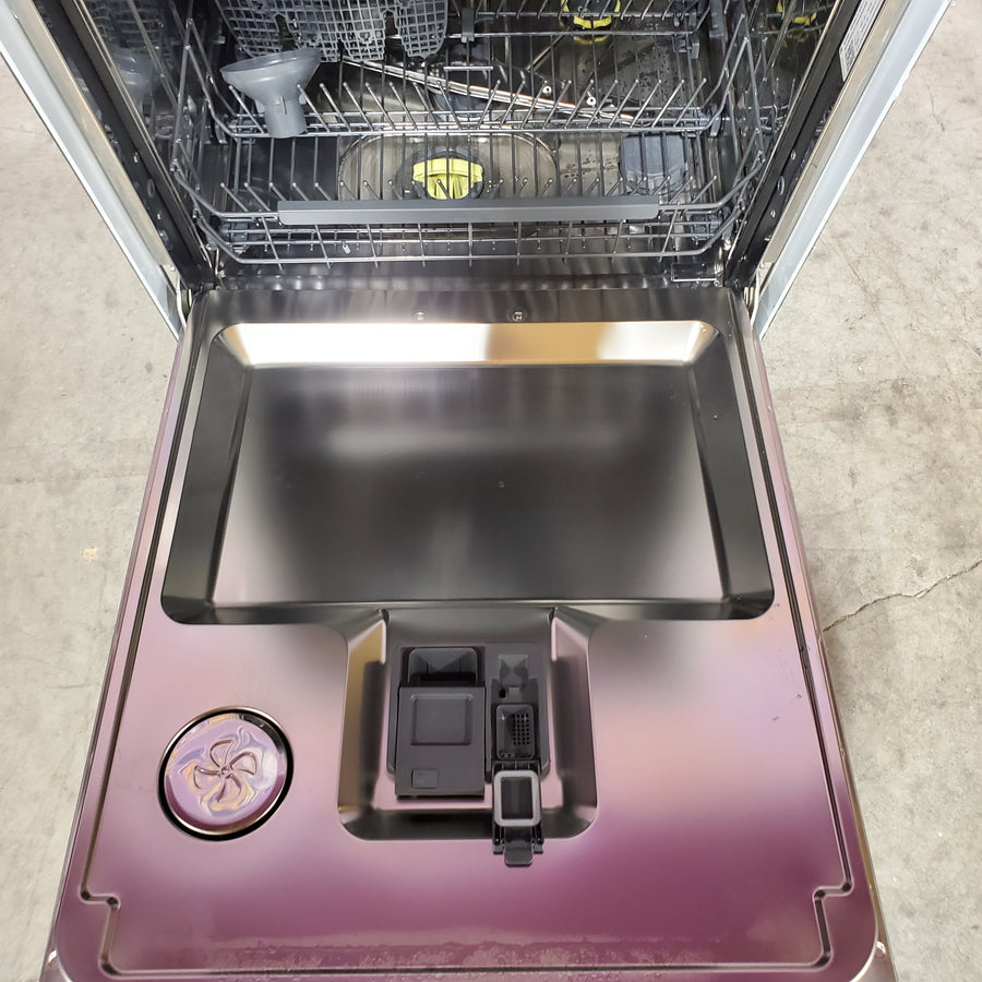 Asko 40 Series 24" Stainless Steel Dishwasher with Pocket Handle and 9 Spray Wash System 11113100 - DBI564ISSOF - Scratch & Dent (Minor)